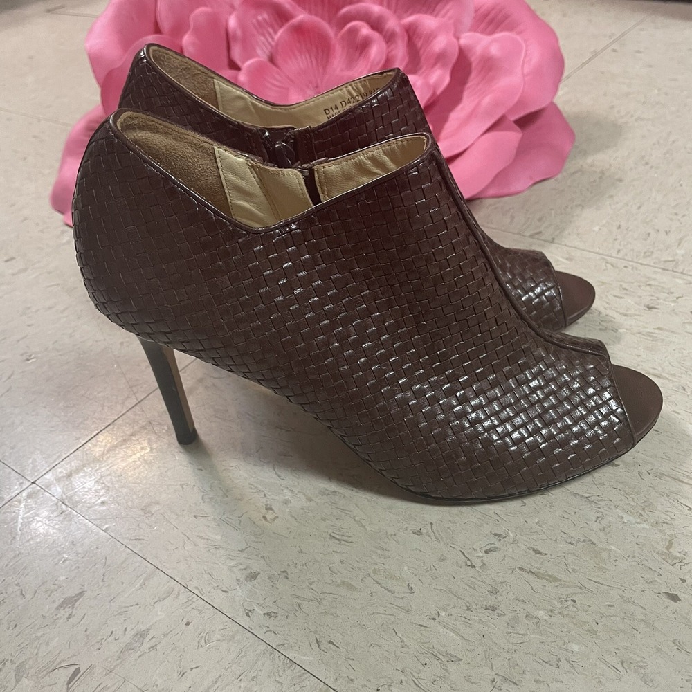 COLE HAAN Annabel Ankle Booties Sz 8 1/2B Open Toe Weave‎ Brown Leather Shoes